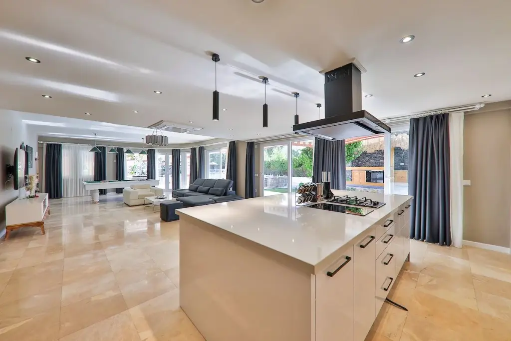 Master kitchen